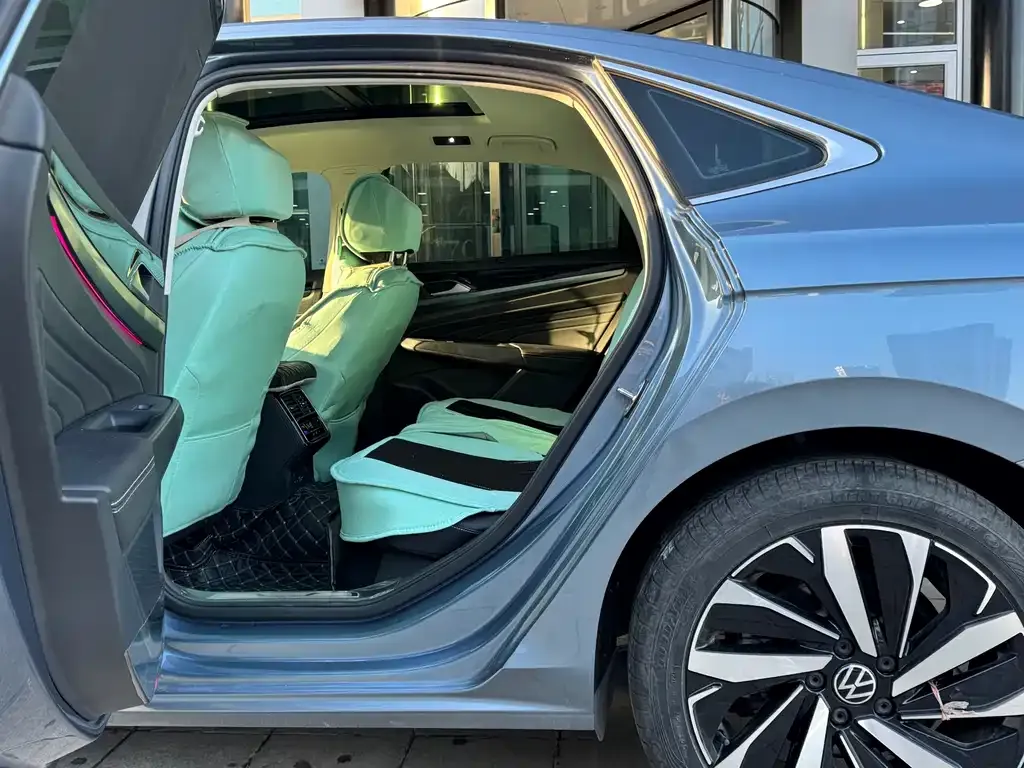 Volkswagen Passat — фото 5