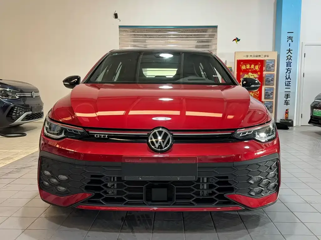 Volkswagen Golf GTI — фото 7