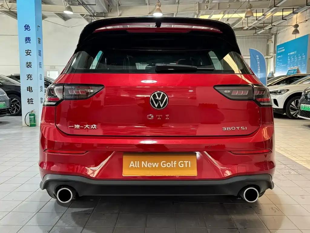 Volkswagen Golf GTI — фото 3