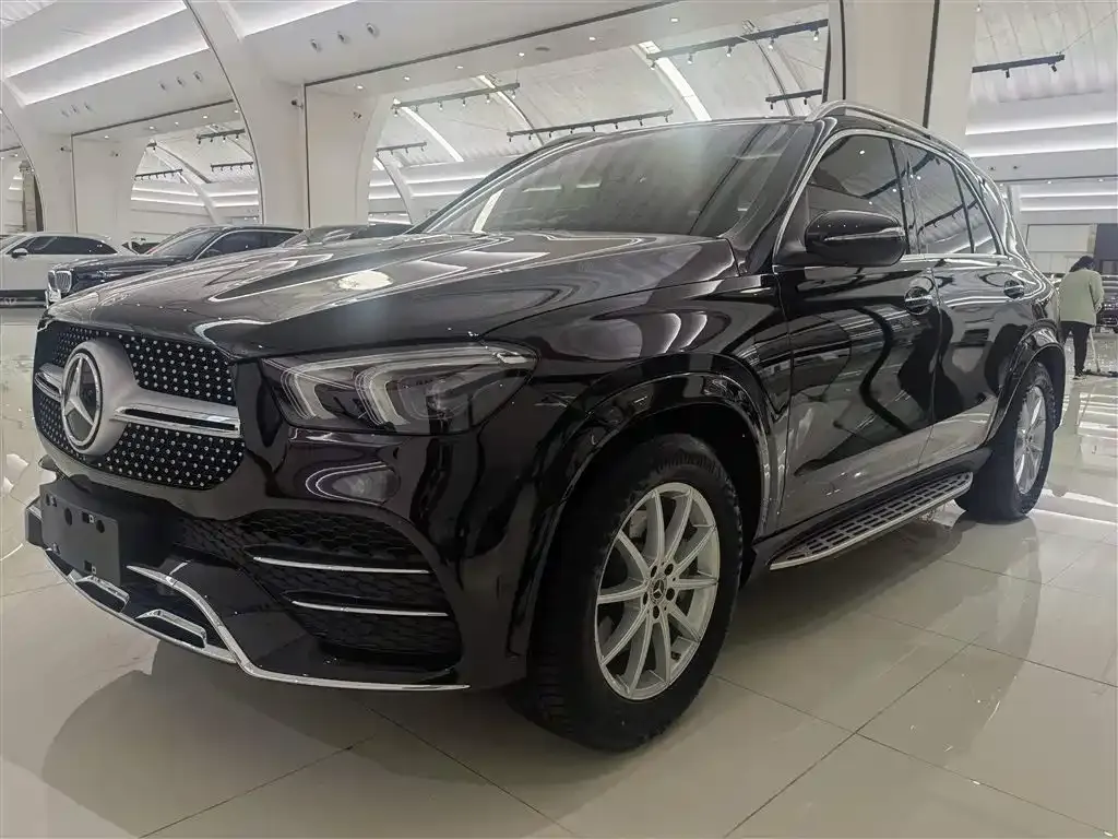 Mercedes-Benz GLE — фото 1