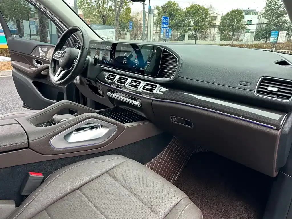 Mercedes-Benz GLE — фото 6