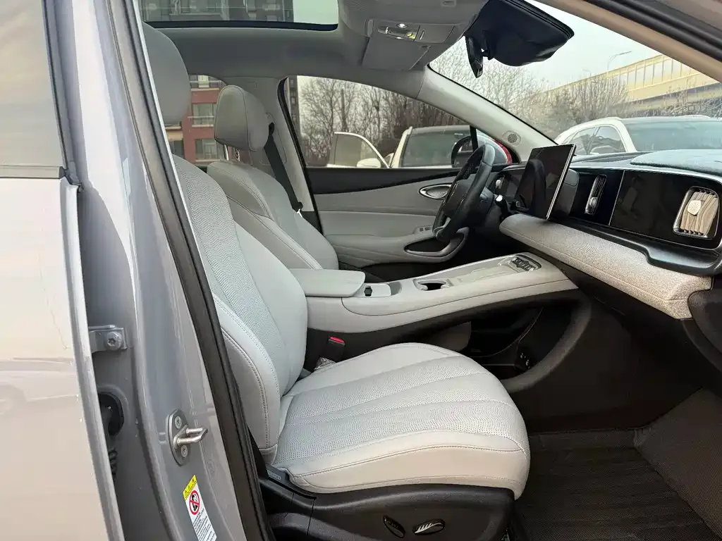 BYD Hiace 05 EV — фото 4