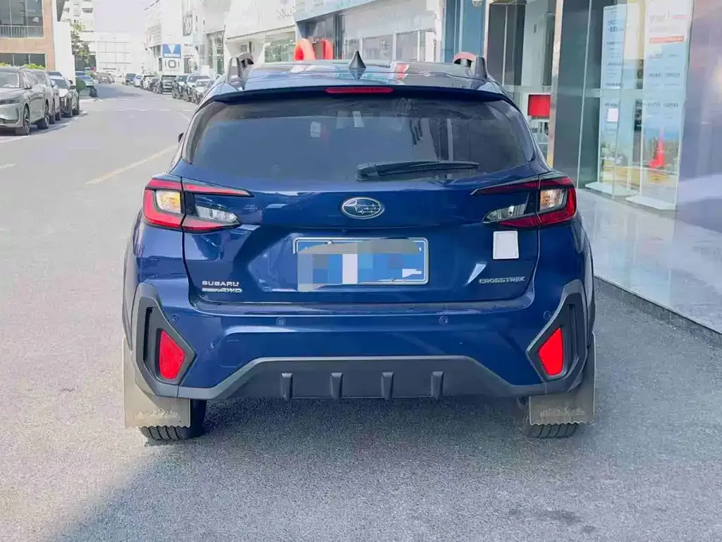 Subaru Crosstrek — фото 7