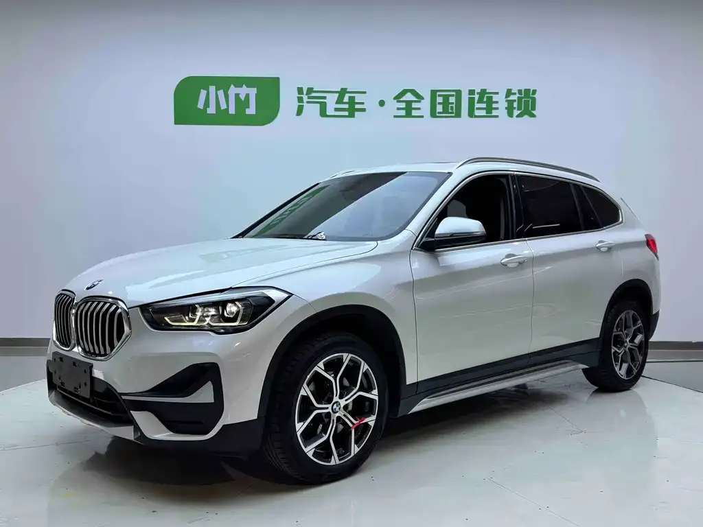 BMW X1 — фото 1