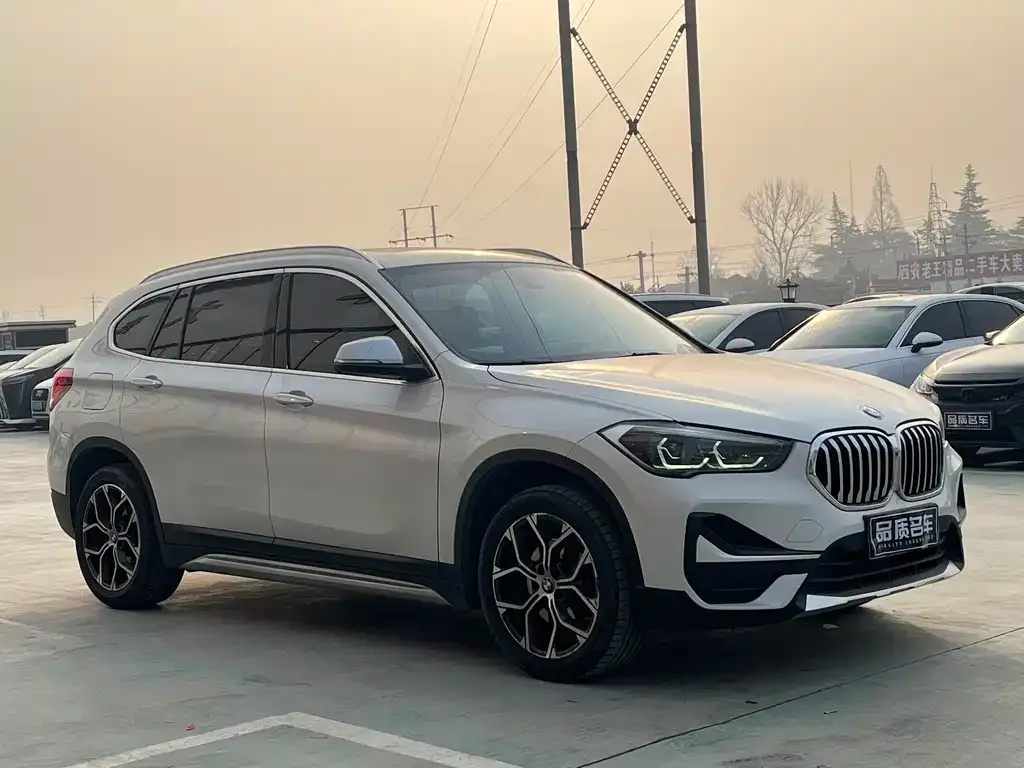 BMW X1 — фото 10