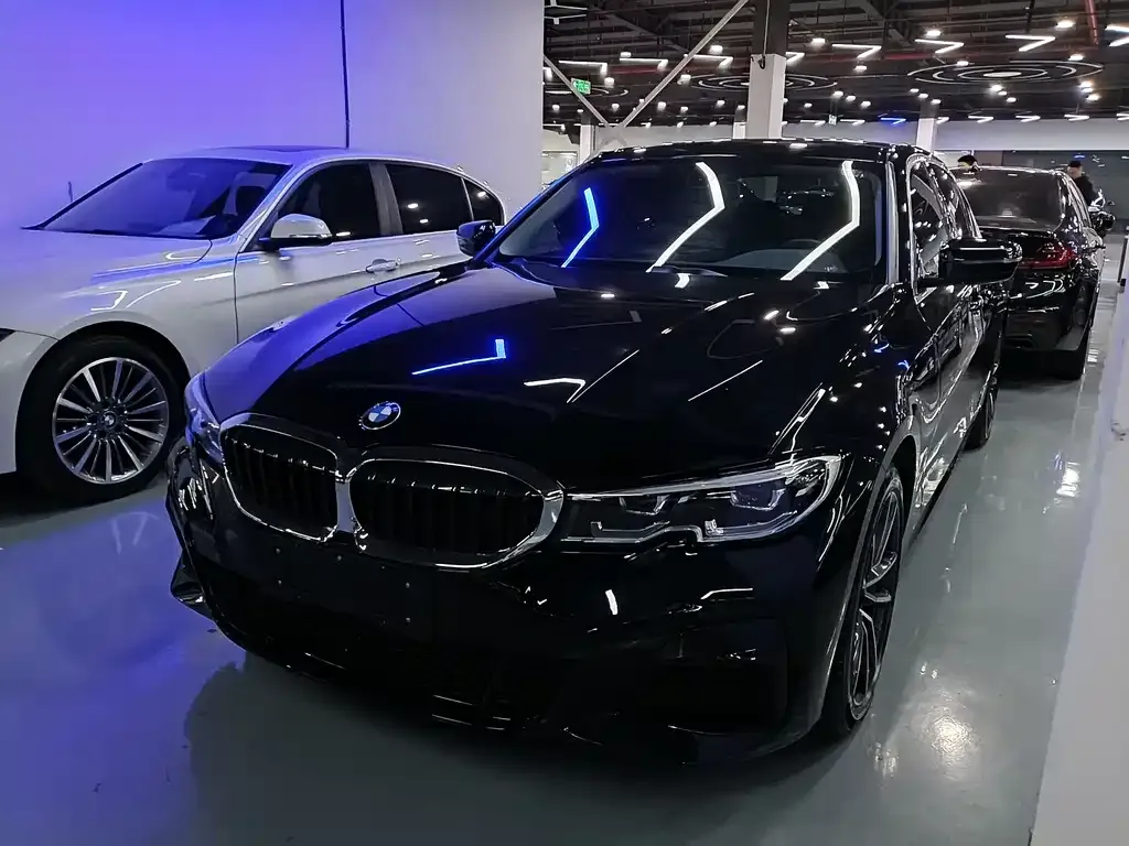 BMW 3 Series — фото 1