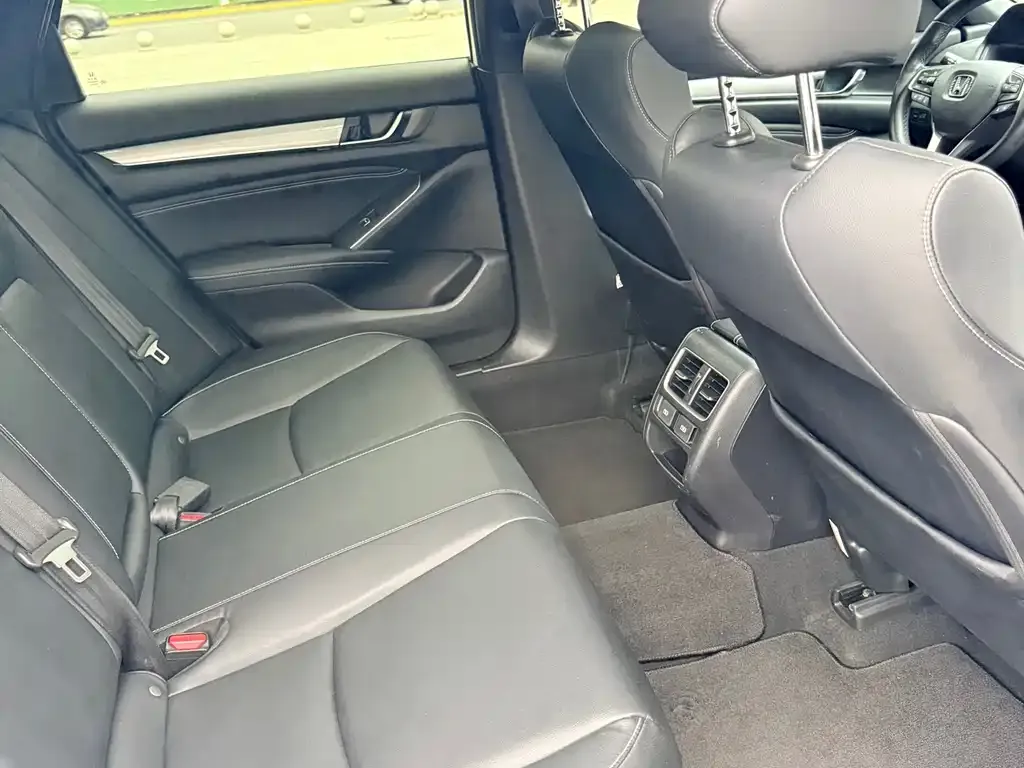 Honda Inspire — фото 4