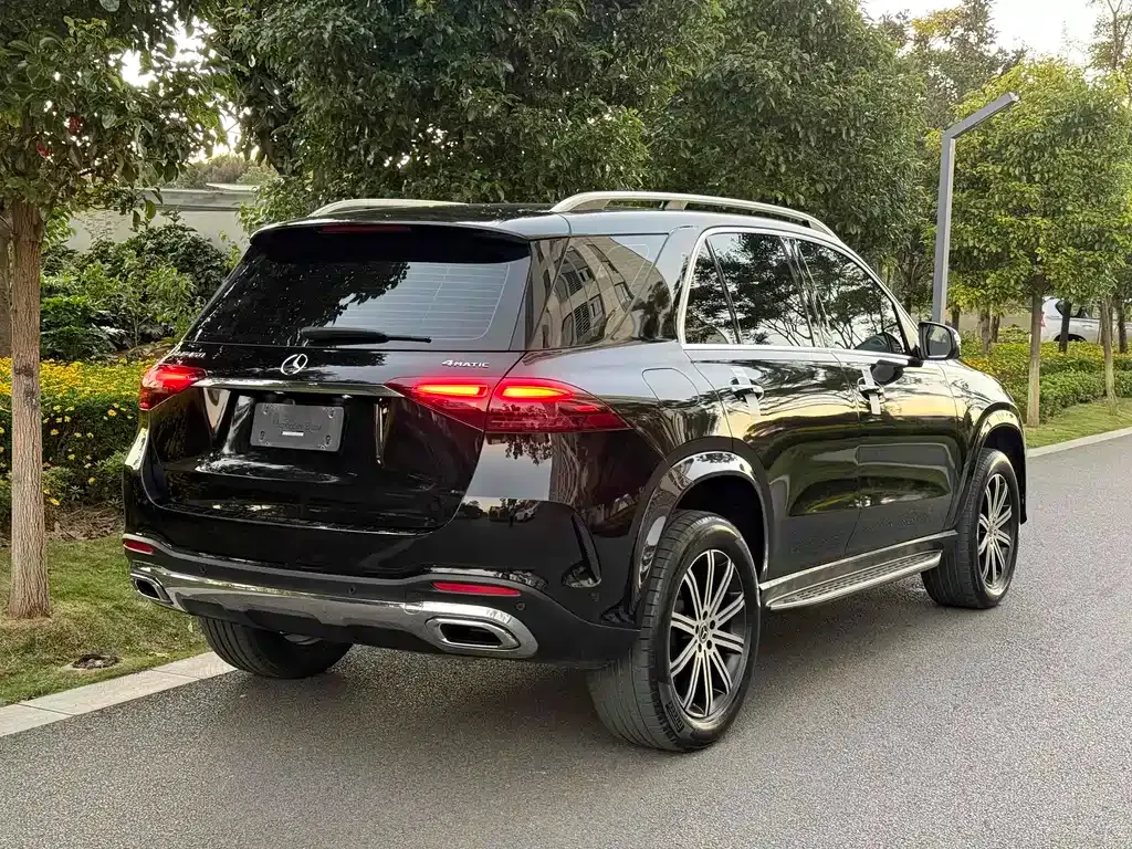 Mercedes-Benz GLE — фото 9