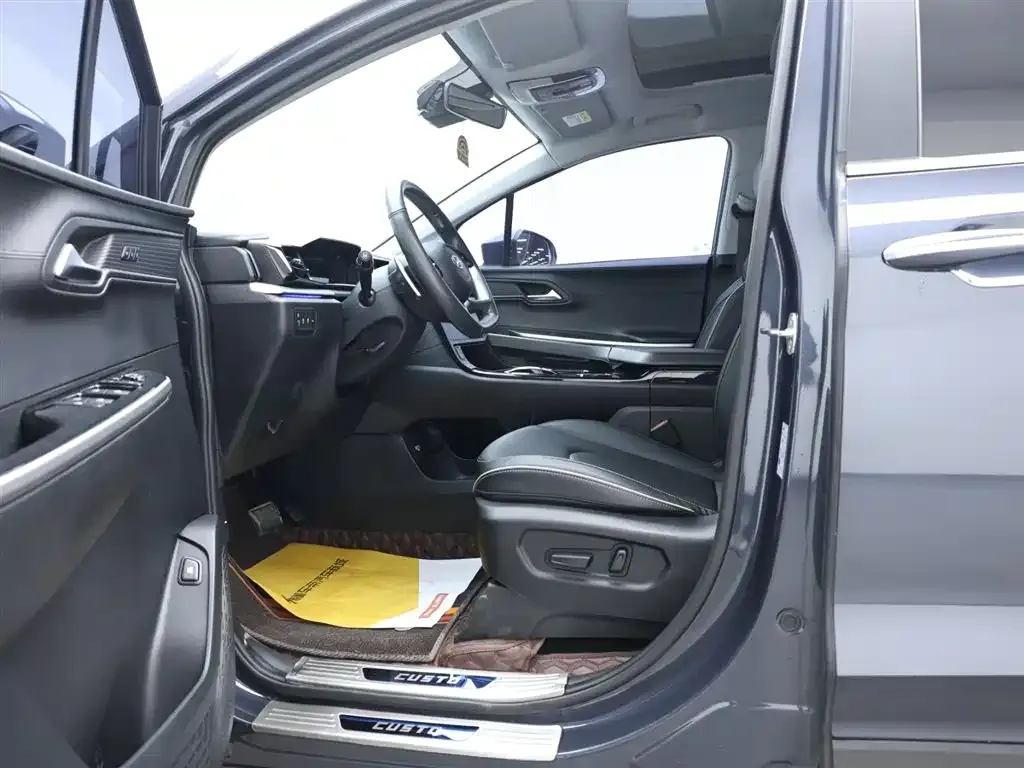 Hyundai Custo — фото 9