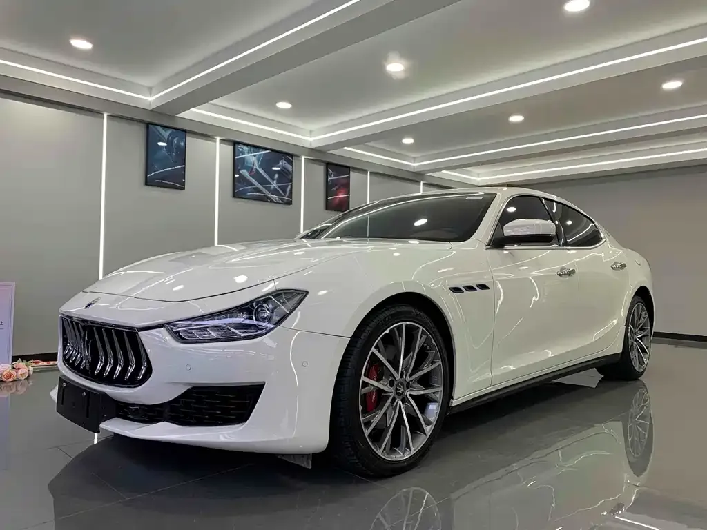 Maserati Ghibli — фото 1