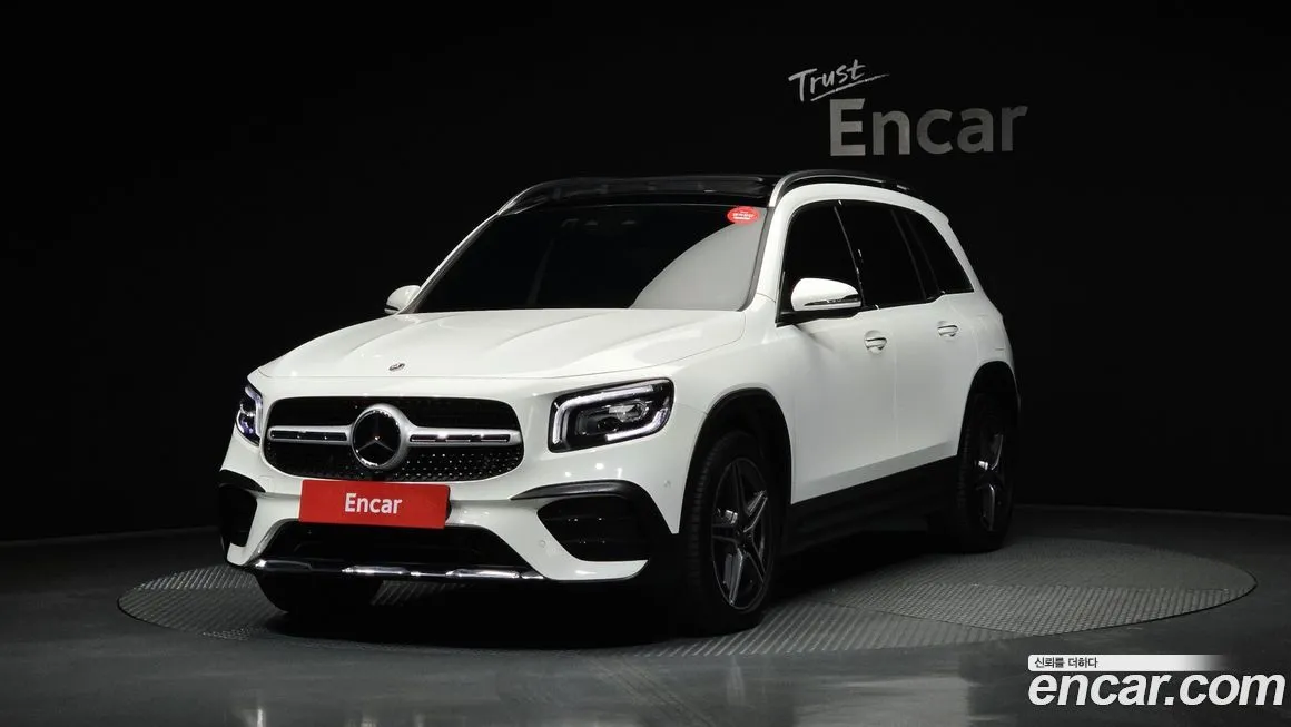 Mercedes-Benz GLB-Class — фото 1