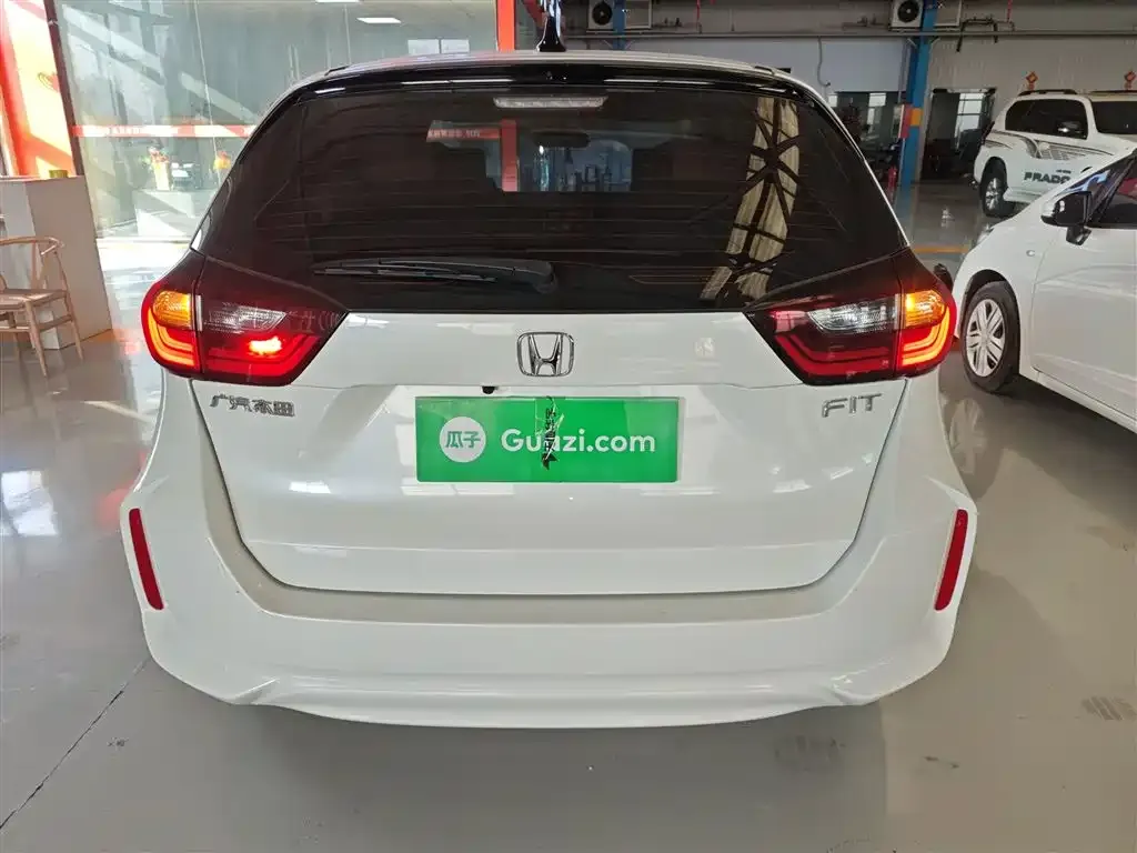 Honda Fit — фото 5