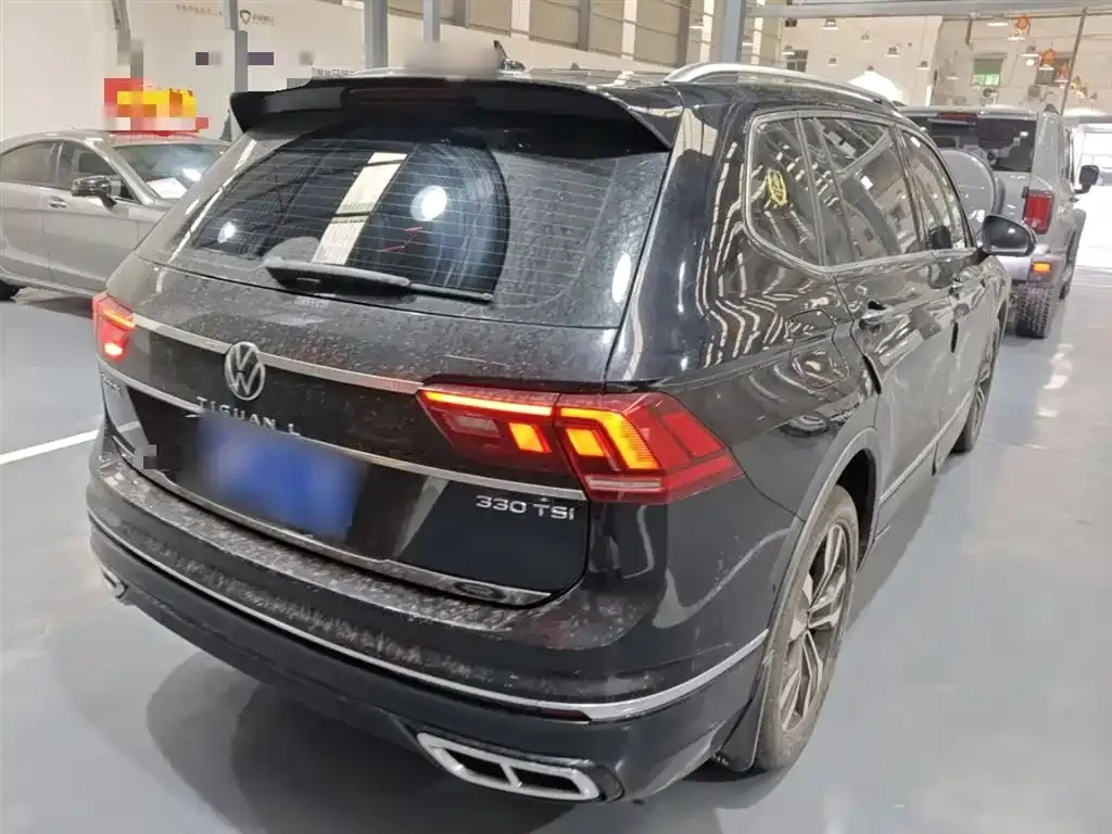 Volkswagen Tiguan L — фото 3