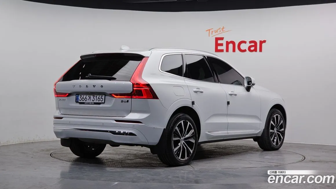 Volvo XC60 — фото 3