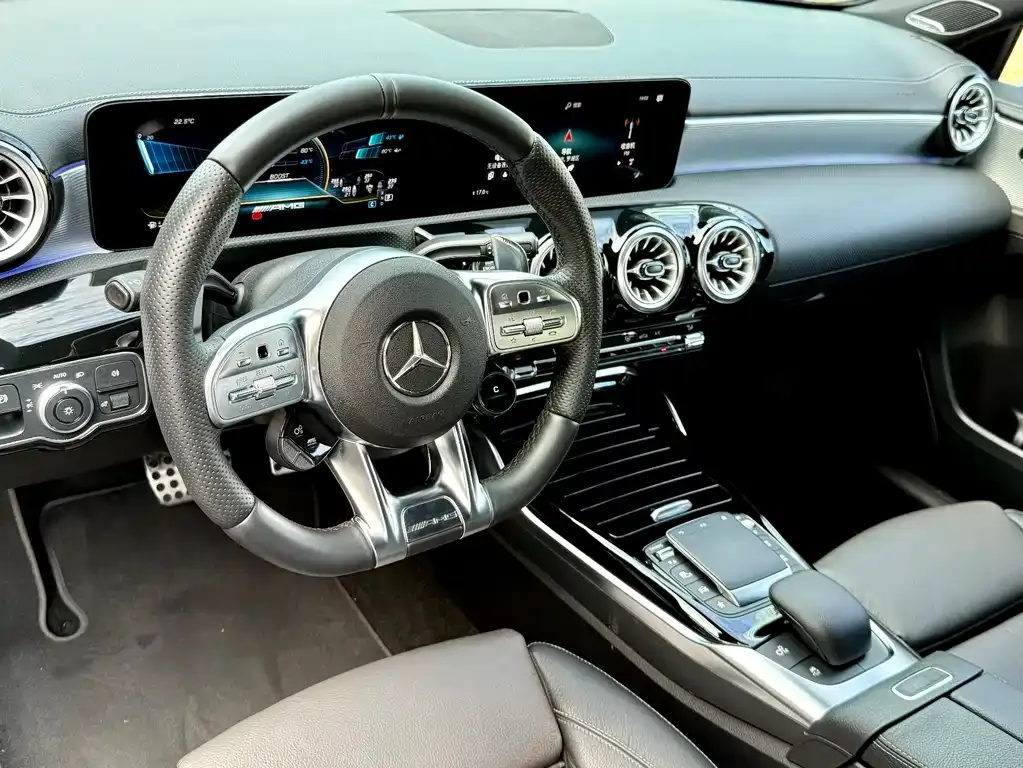 Mercedes-Benz A-Class AMG — фото 2