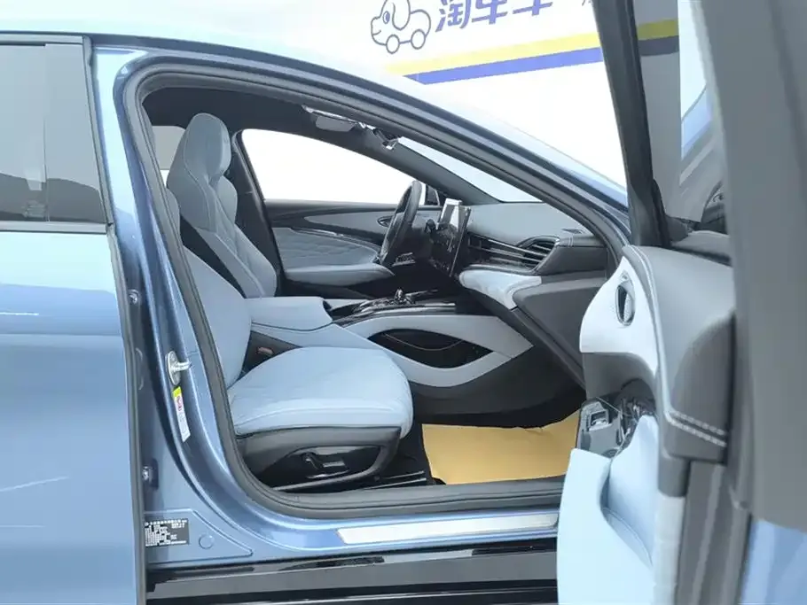 BYD Seal — фото 2