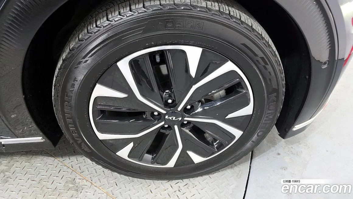 Kia EV6 — фото 5