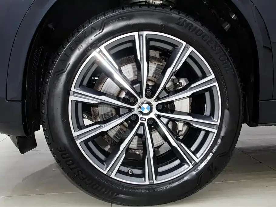 BMW X6 — фото 9
