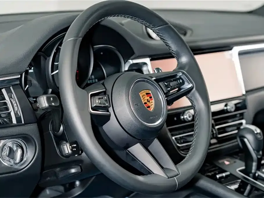 Porsche Macan — фото 3