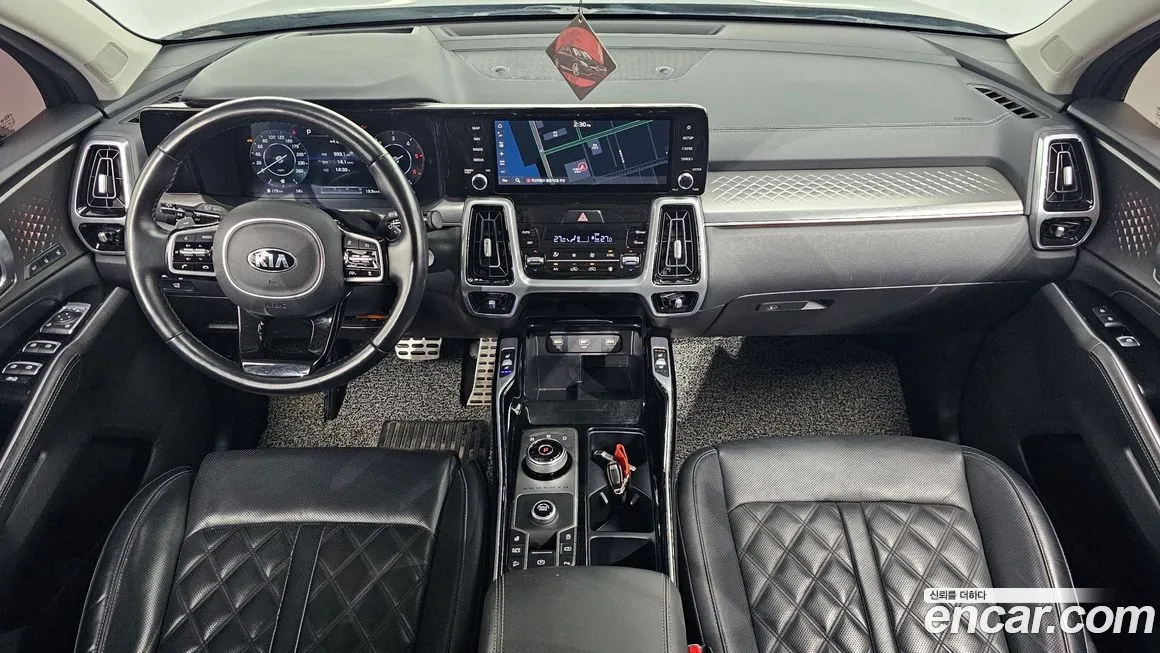 Kia Sorento — фото 8