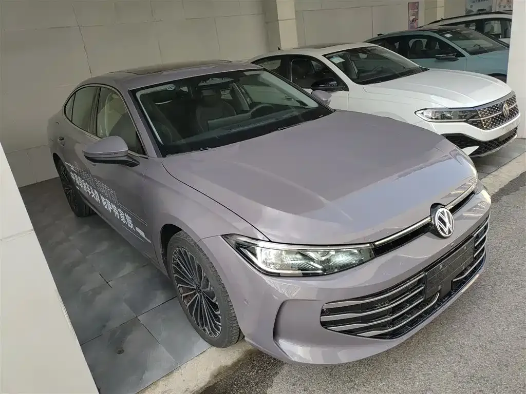 Volkswagen Passat — фото 6