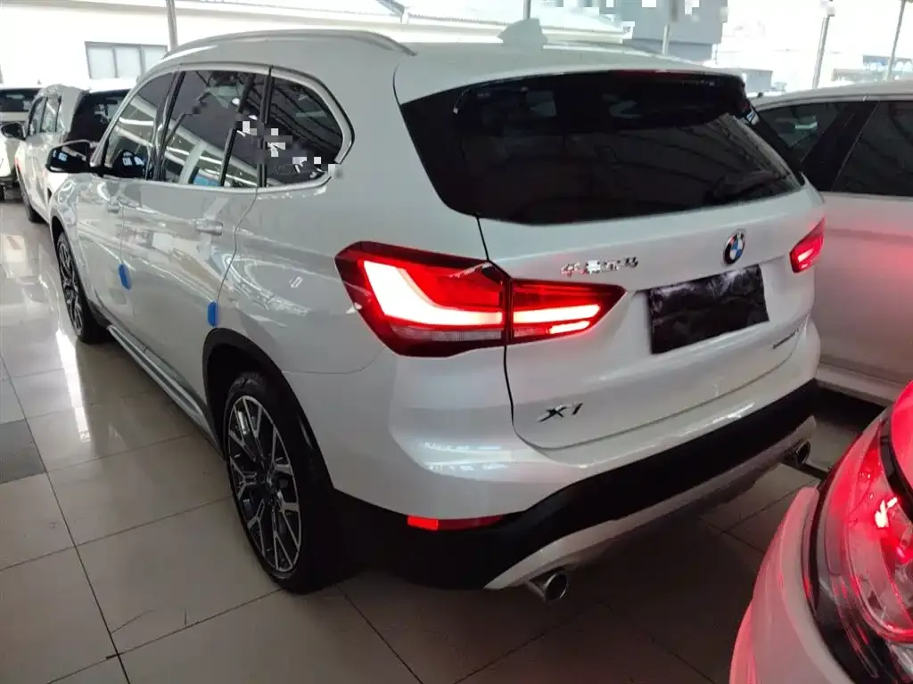 BMW X1 — фото 3