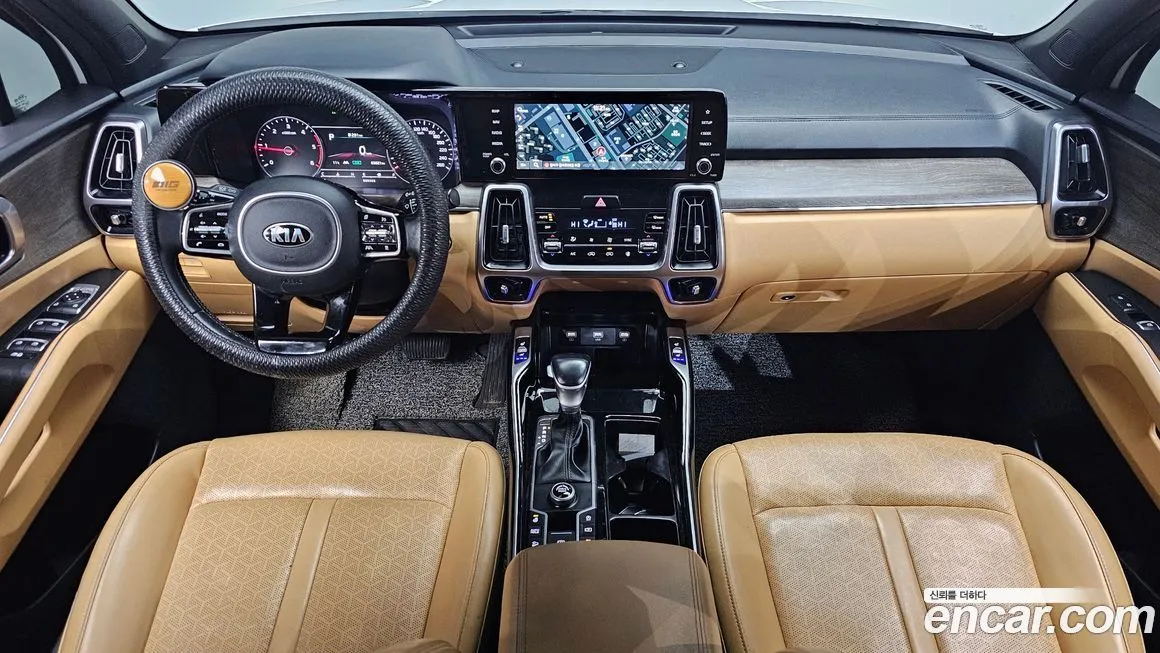 Kia Sorento — фото 7