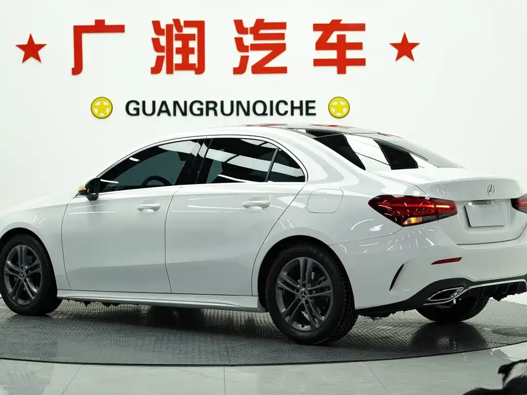 Mercedes-Benz A-Class — фото 10