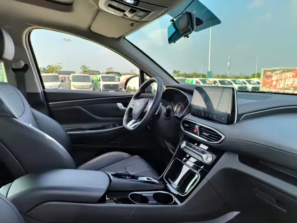 Hyundai Santa Fe — фото 3