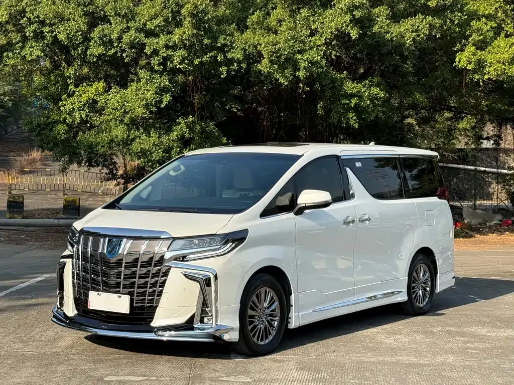 Toyota Vellfire — фото 8