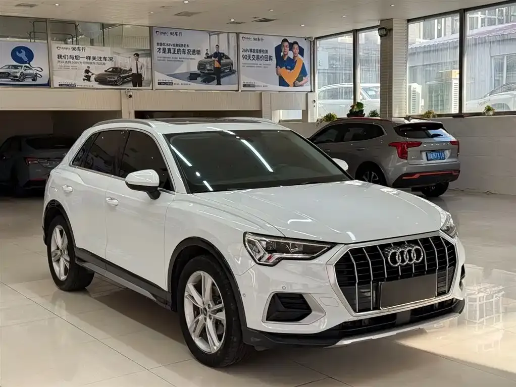 Audi Q3 — фото 10