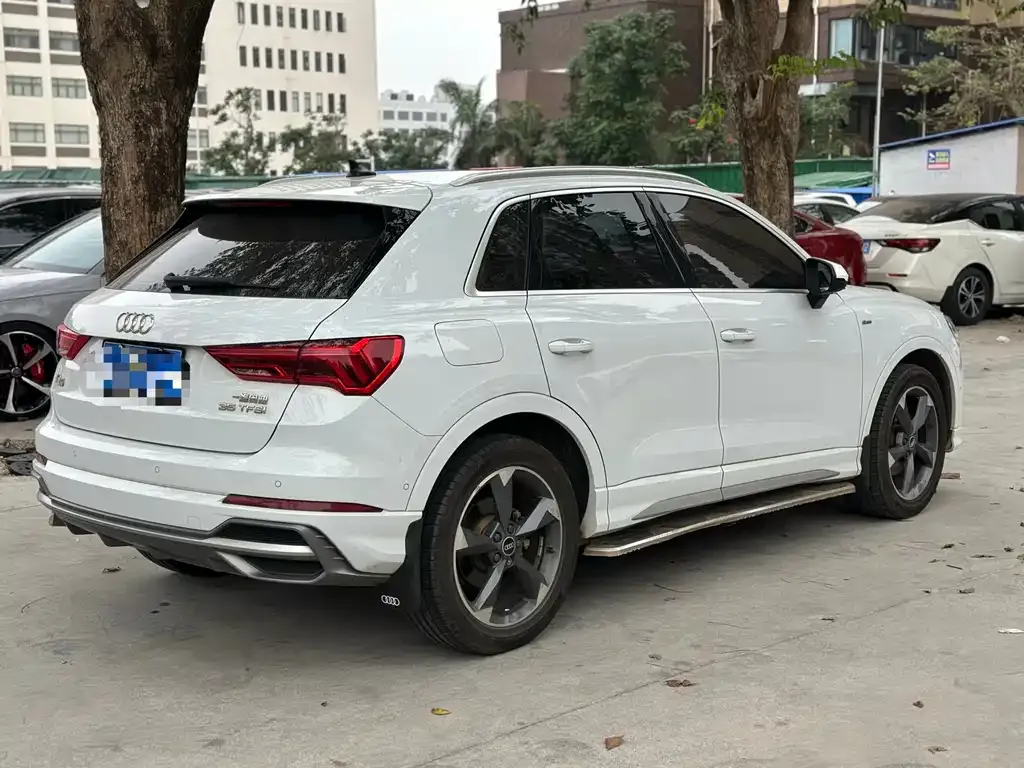 Audi Q3 — фото 6