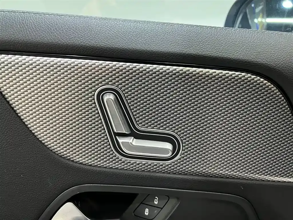 Mercedes-Benz GLA — фото 10