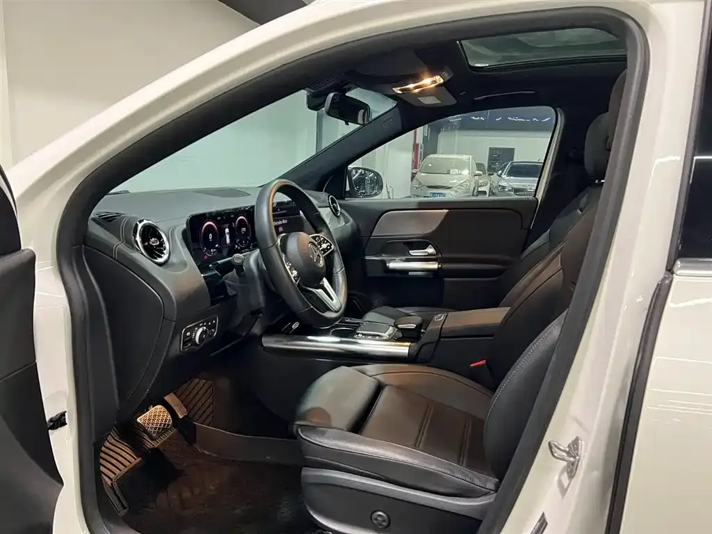 Mercedes-Benz GLA — фото 5