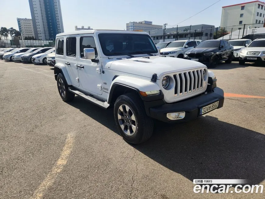 Jeep Wrangler — фото 9