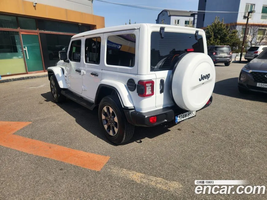 Jeep Wrangler — фото 6