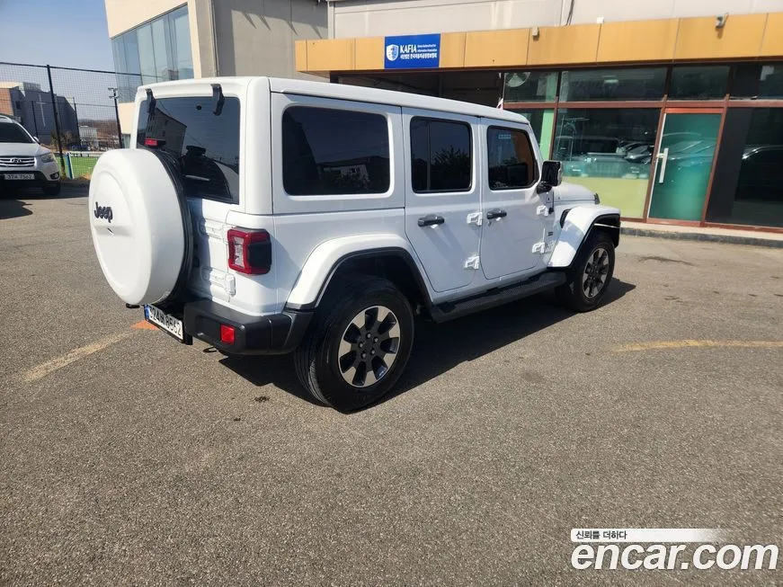Jeep Wrangler — фото 7