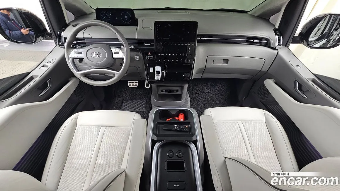 Hyundai Staria — фото 3