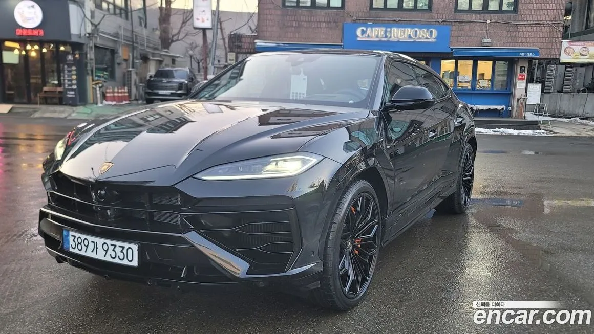 Lamborghini Urus — фото 1
