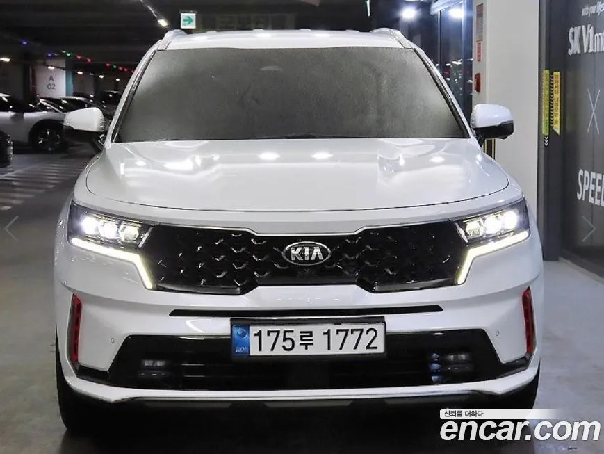 Kia Sorento — фото 8