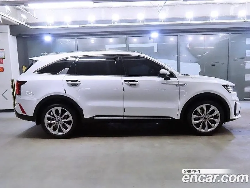 Kia Sorento — фото 10