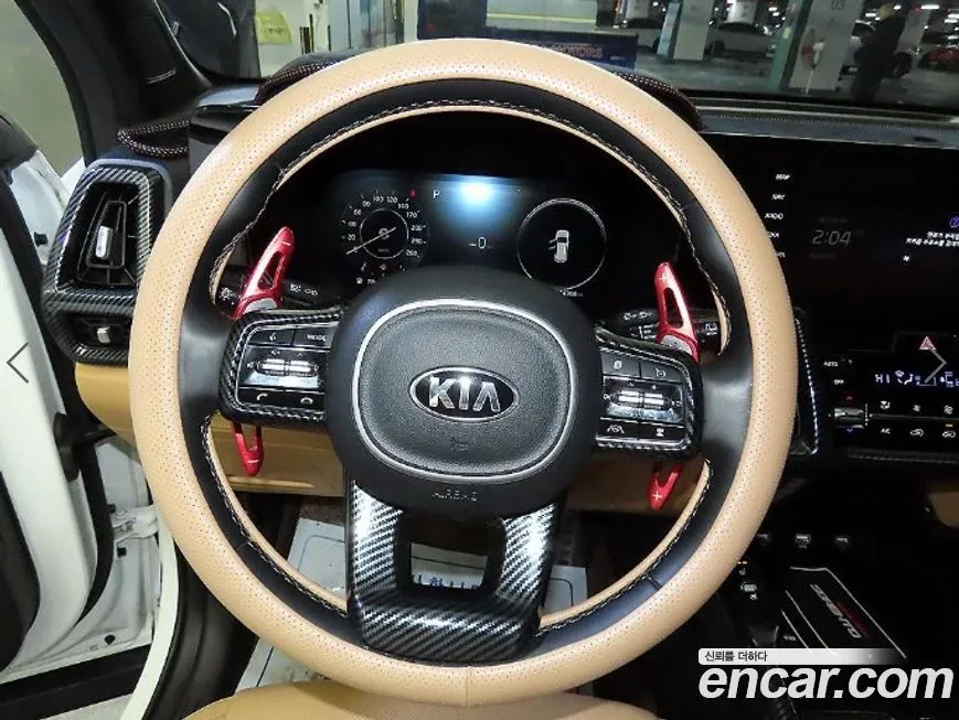 Kia Sorento — фото 9