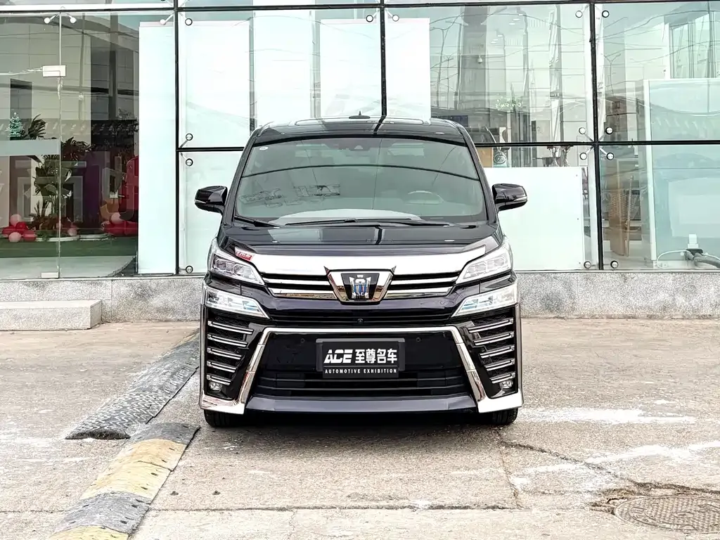 Toyota Vellfire — фото 8