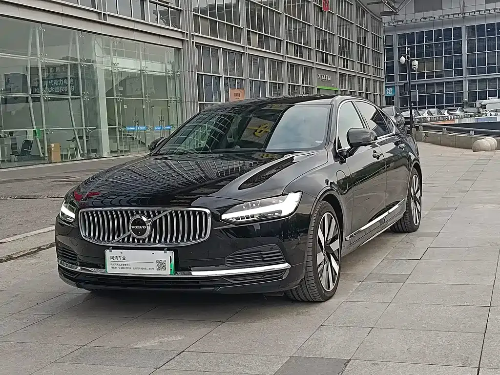 Volvo S90 PHEV — фото 1