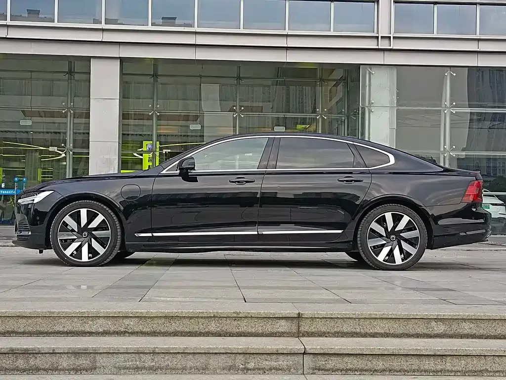 Volvo S90 PHEV — фото 6