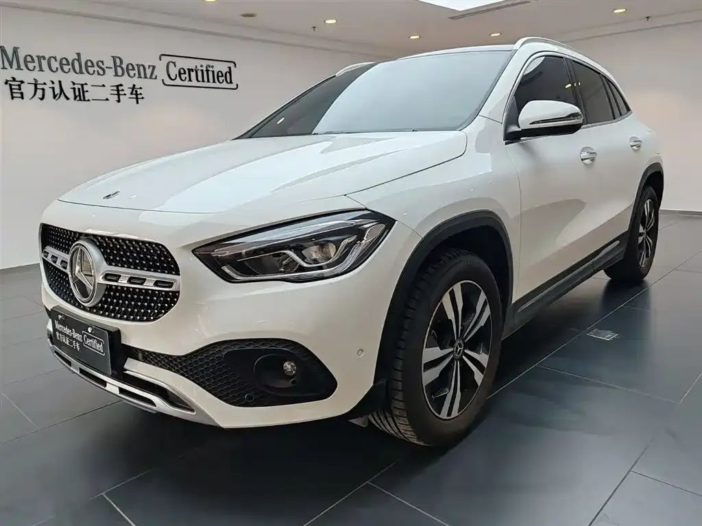 Mercedes-Benz GLA — фото 1