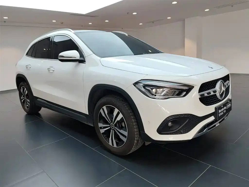 Mercedes-Benz GLA — фото 8