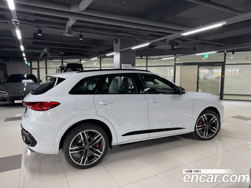 Audi Q5 — фото 3