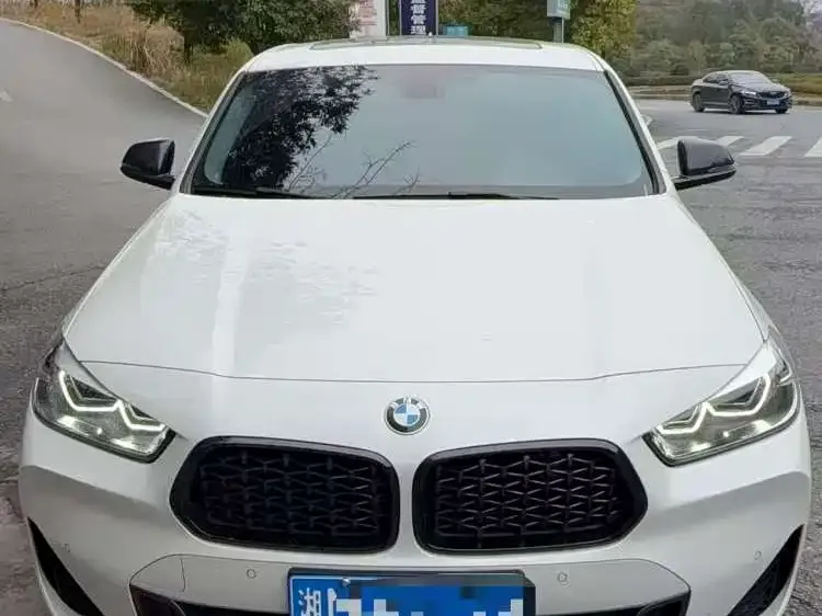 BMW X2 — фото 1