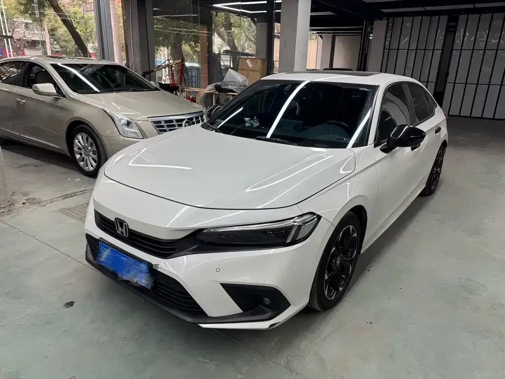 Honda Civic — фото 1